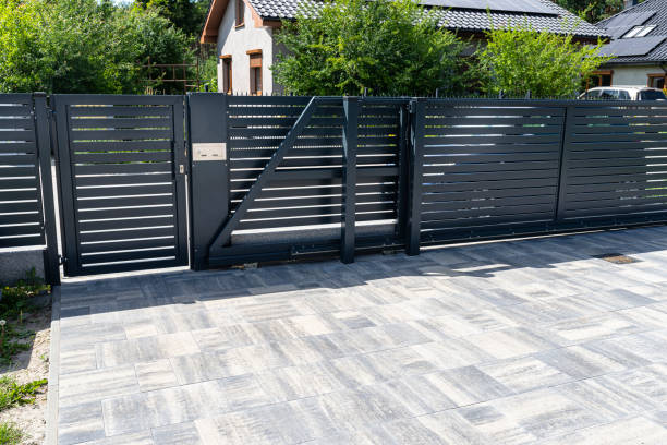 Best Decorative Driveway Pavers  in Smithville, MO